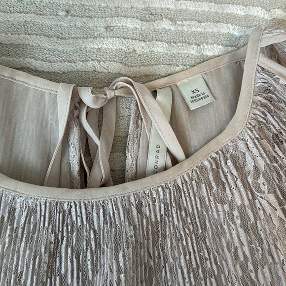 Lauren Conrad Lace Beige Open Shoulder Blouse - Picture 8 of 13